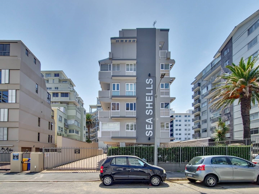 To Let 1 Bedroom Property for Rent in Sea Point Western Cape